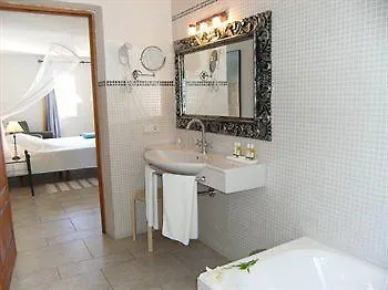 Hotel Rural Can Maries Port de Sant Miguel Κατάλυμα σε φάρμα